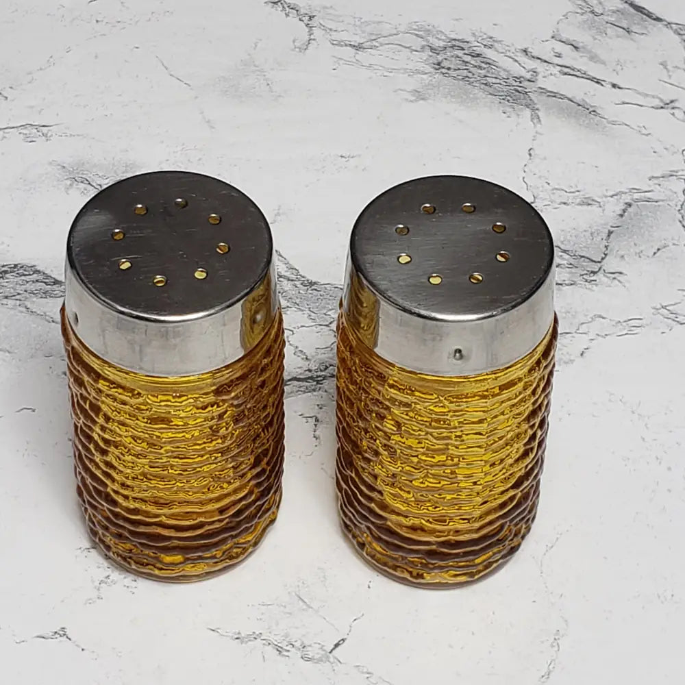 Anchor Hocking Amber Soreno Salt & Pepper Shaker Set (Vintage) Decor