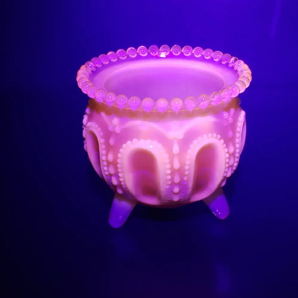 Degenhart Glass Ring Trinket Vanity Dish Uv Reactive ( Vintage ) Decor