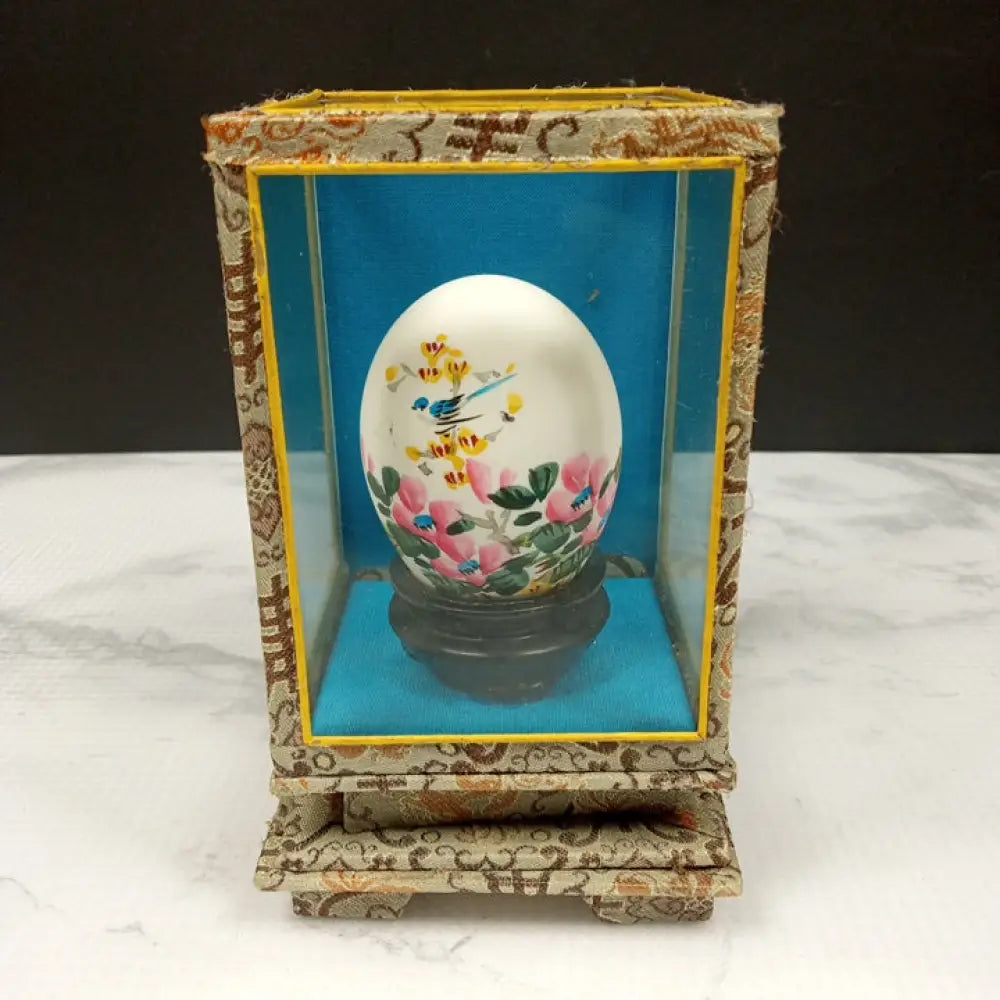 Hand Painted Signed Egg Shell In Glass Case ( Vintage ) Decor