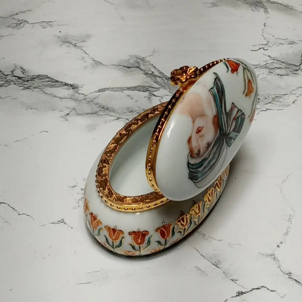 Hand Painted Porcelain Trinket Box Artist Signed ( Vintage ) Decor