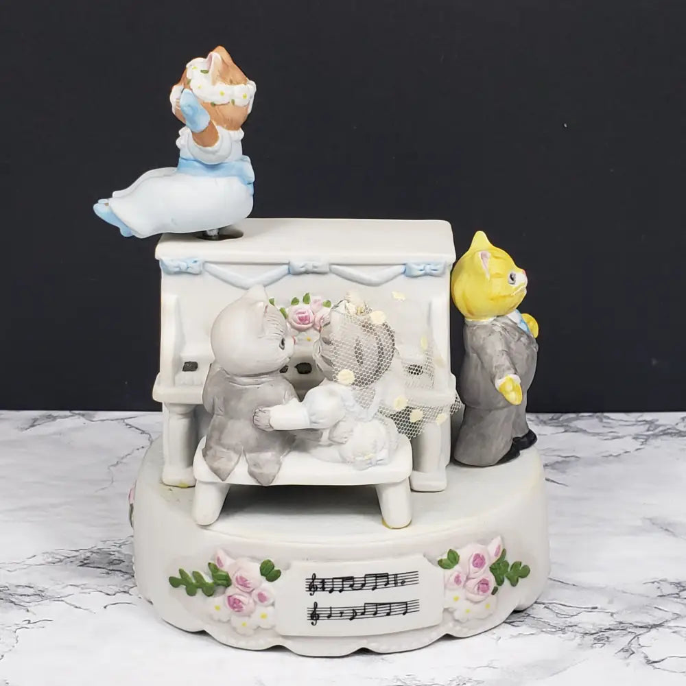 Kitty Cucumber Musical Figurine Schmid The Reception Vintage Collectibles