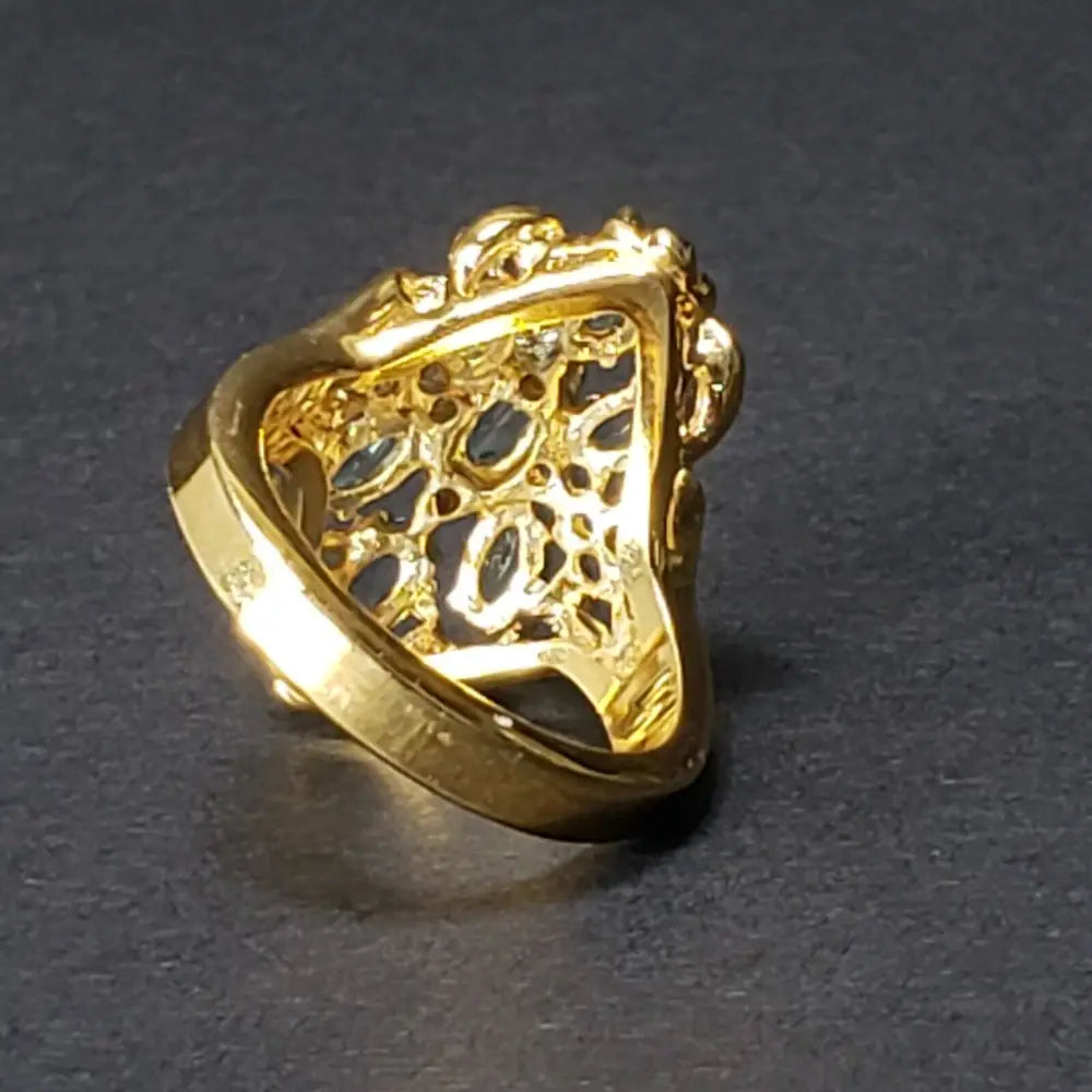 Vintage Ladies Cocktail Ring Size 8 - Rings