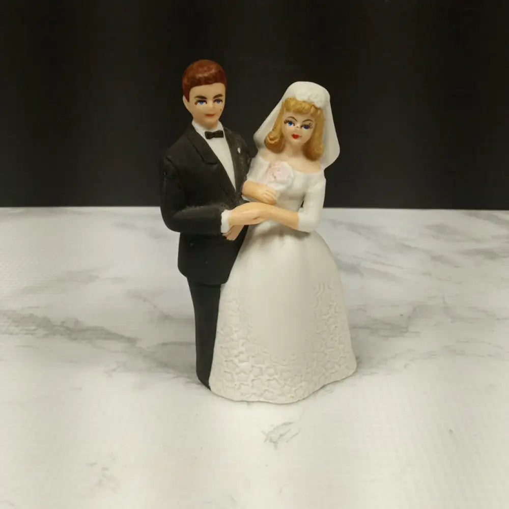 Lefton Porcelain Wedding Cake Topper Figurine ( Vintage) Decor