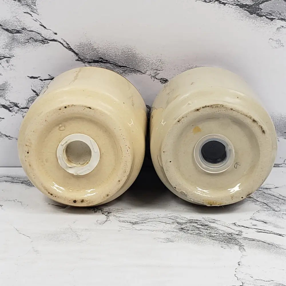 Salt Pepper Niagra Falls Canada Vintage Decor