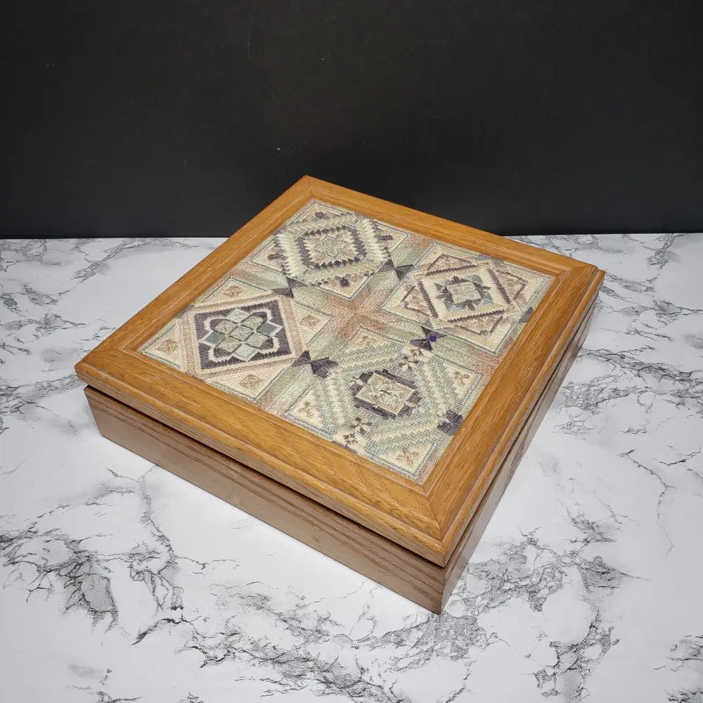 Solid Oak Lidded Box With Needlepoint (Vintage) Decor