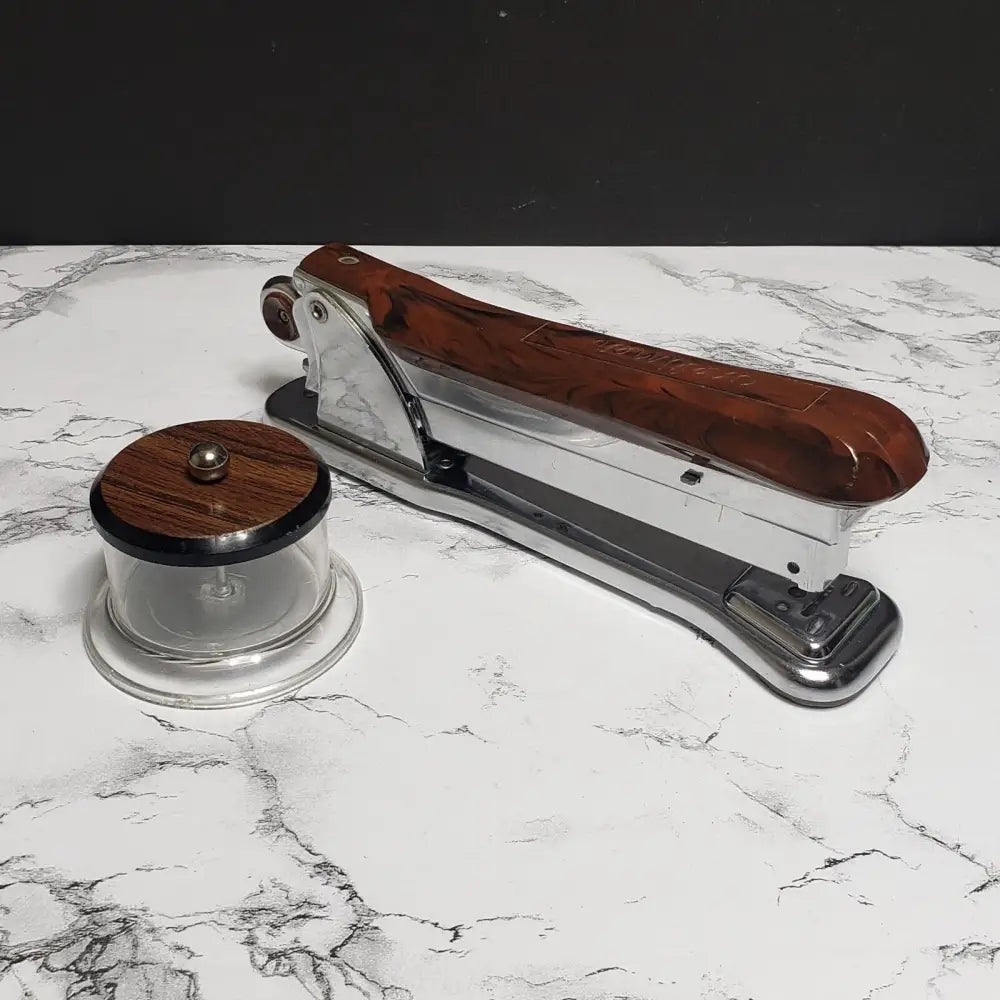 Aceliner 502 Stapler With Stamp Holder (Vintage) Decor