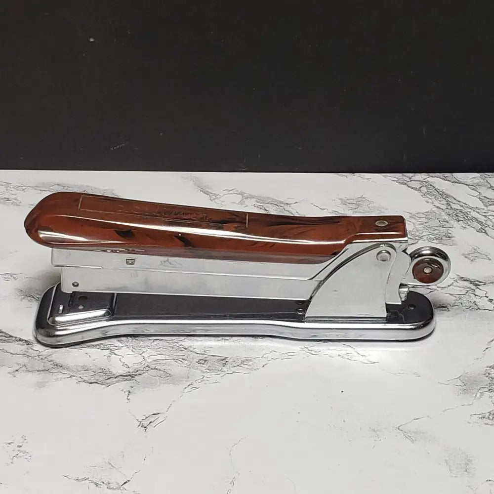 Aceliner 502 Stapler With Stamp Holder (Vintage) Decor
