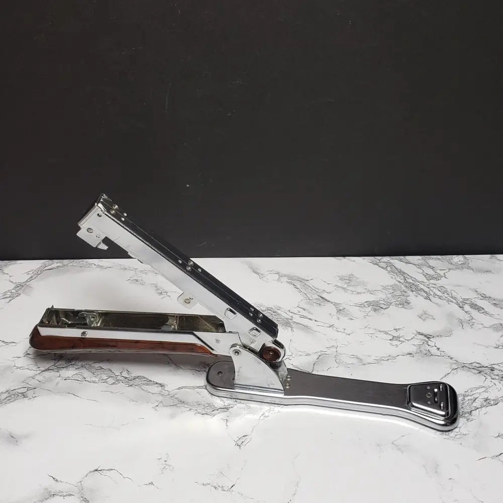 Aceliner 502 Stapler With Stamp Holder (Vintage) Decor