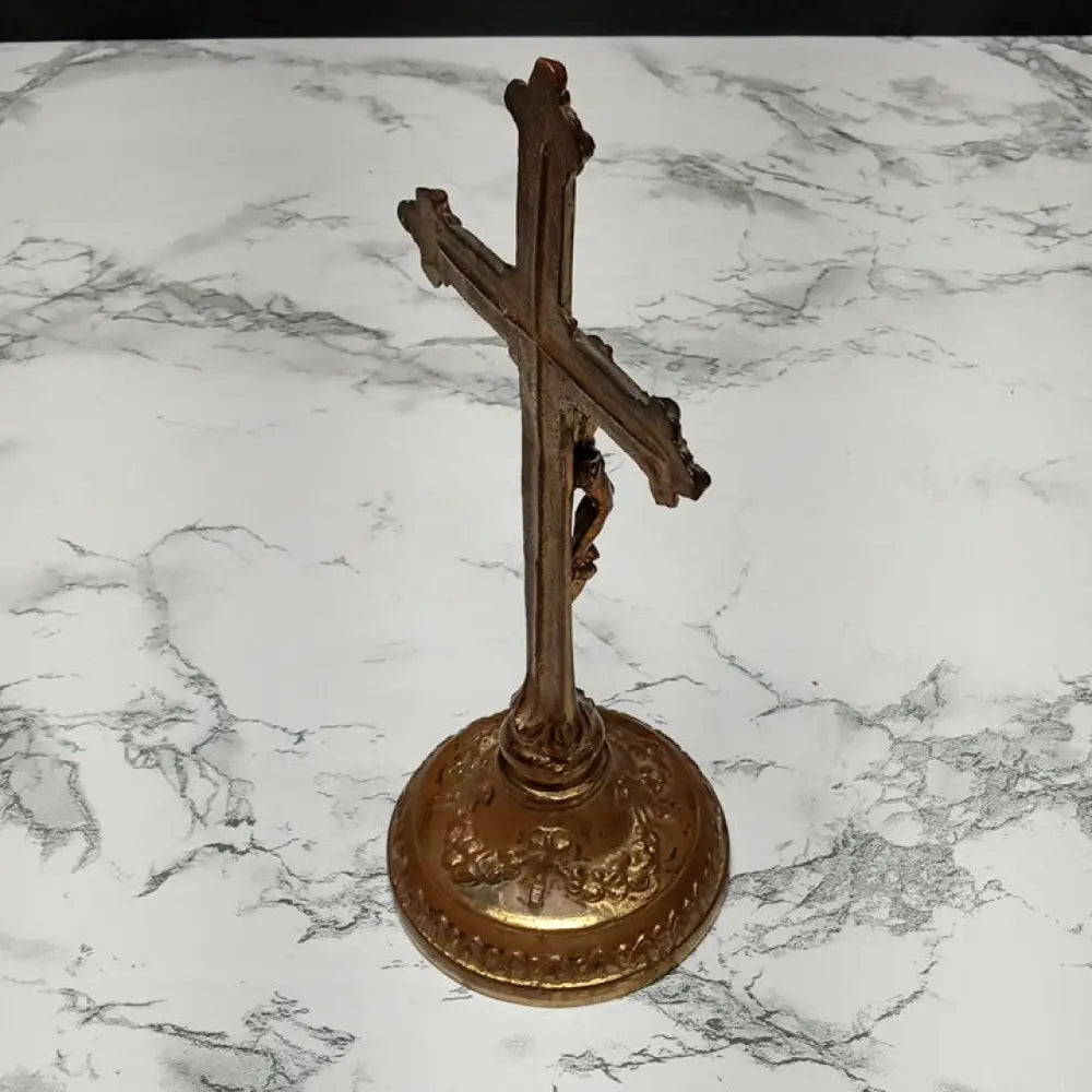 Alter Crucifix Solid Metal ( Vintage ) Decor