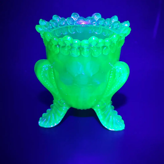 Degenhart Glass Ring Trinket Vanity Dish Uv Reactive ( Vintage ) Decor