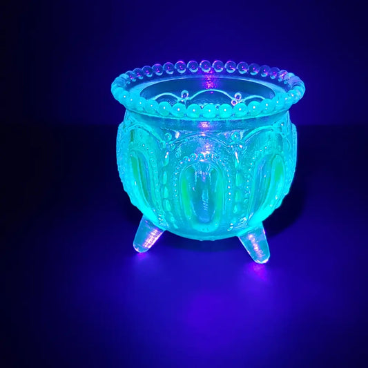 Degenhart Glass Ring Trinket Vanity Dish Uv Reactive ( Vintage ) Decor