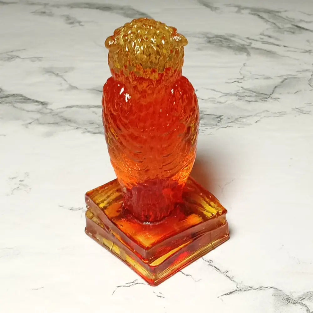 Degenhart Paperweight Wise Owl Uv Reactive Amberina Glass ( Vintage ) Decor
