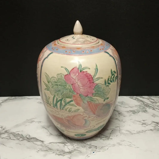 Hand Painted Porcelain Ginger Jar ( Vintage ) Decor