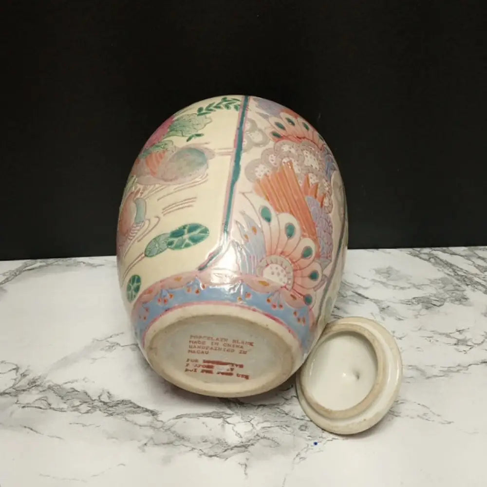 Hand Painted Porcelain Ginger Jar ( Vintage ) Decor