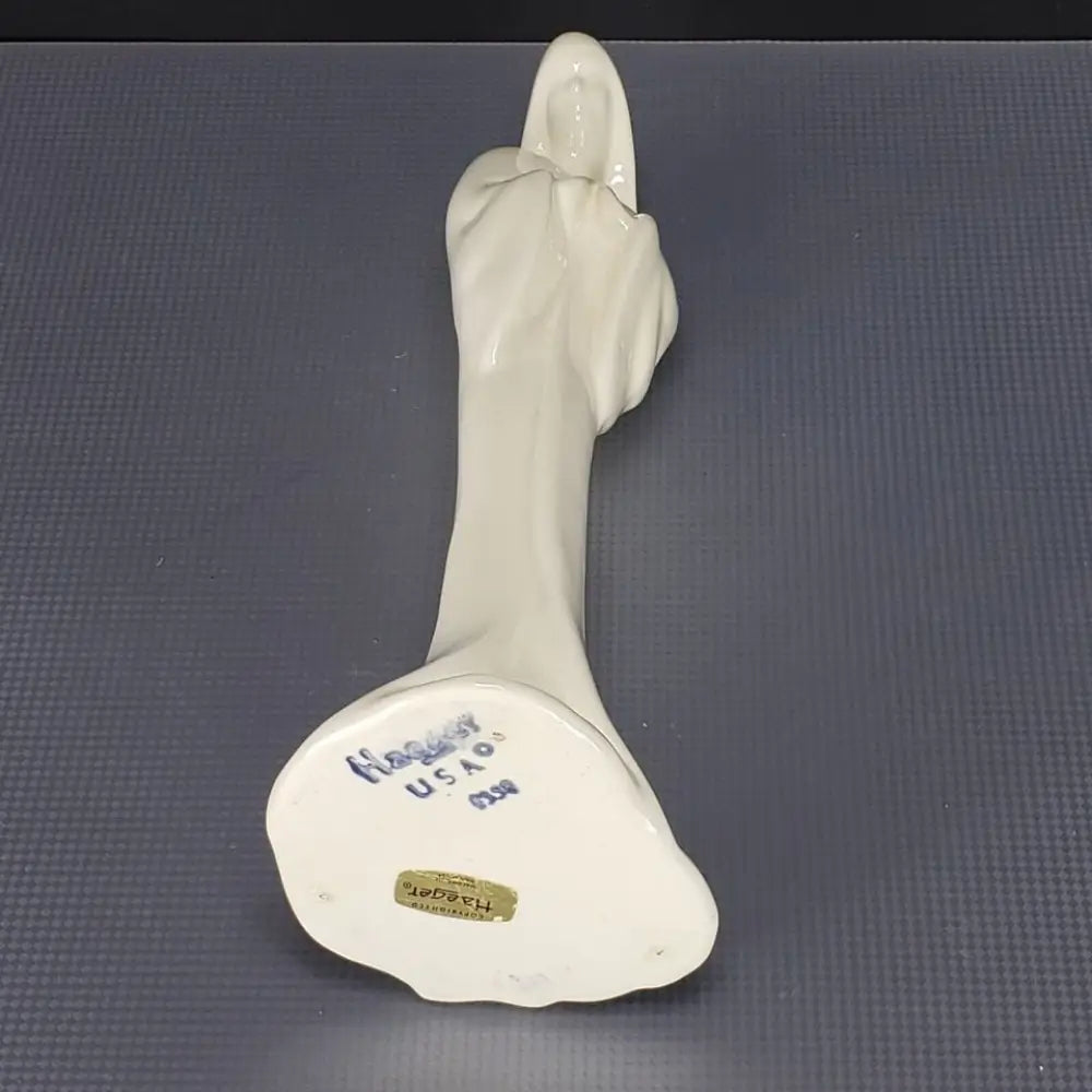 Haeger Madonna Bud Vase MCM - Decor