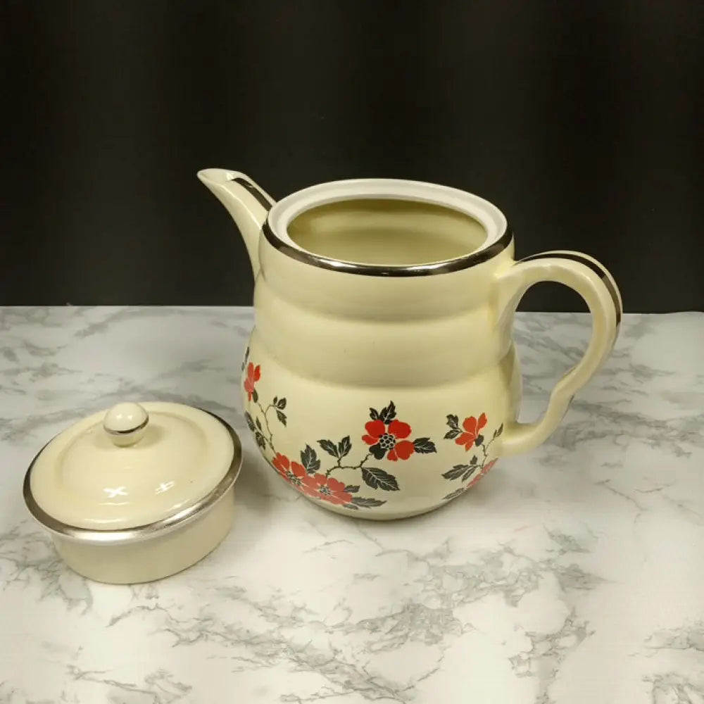 Hall Daniel Red Poppies Coffee Pot ( Vintage ) Decor