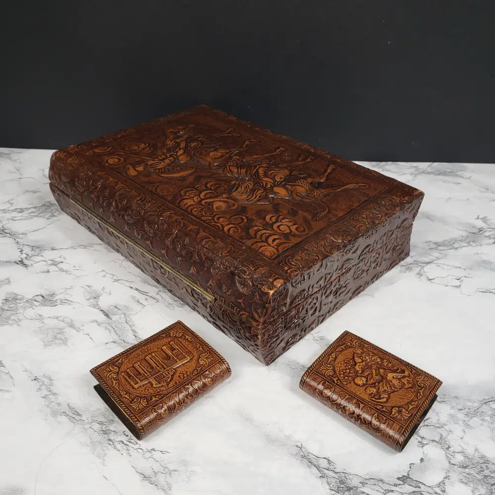 Humidor Box Embossed Don Quixote Madrid Spain Vintage