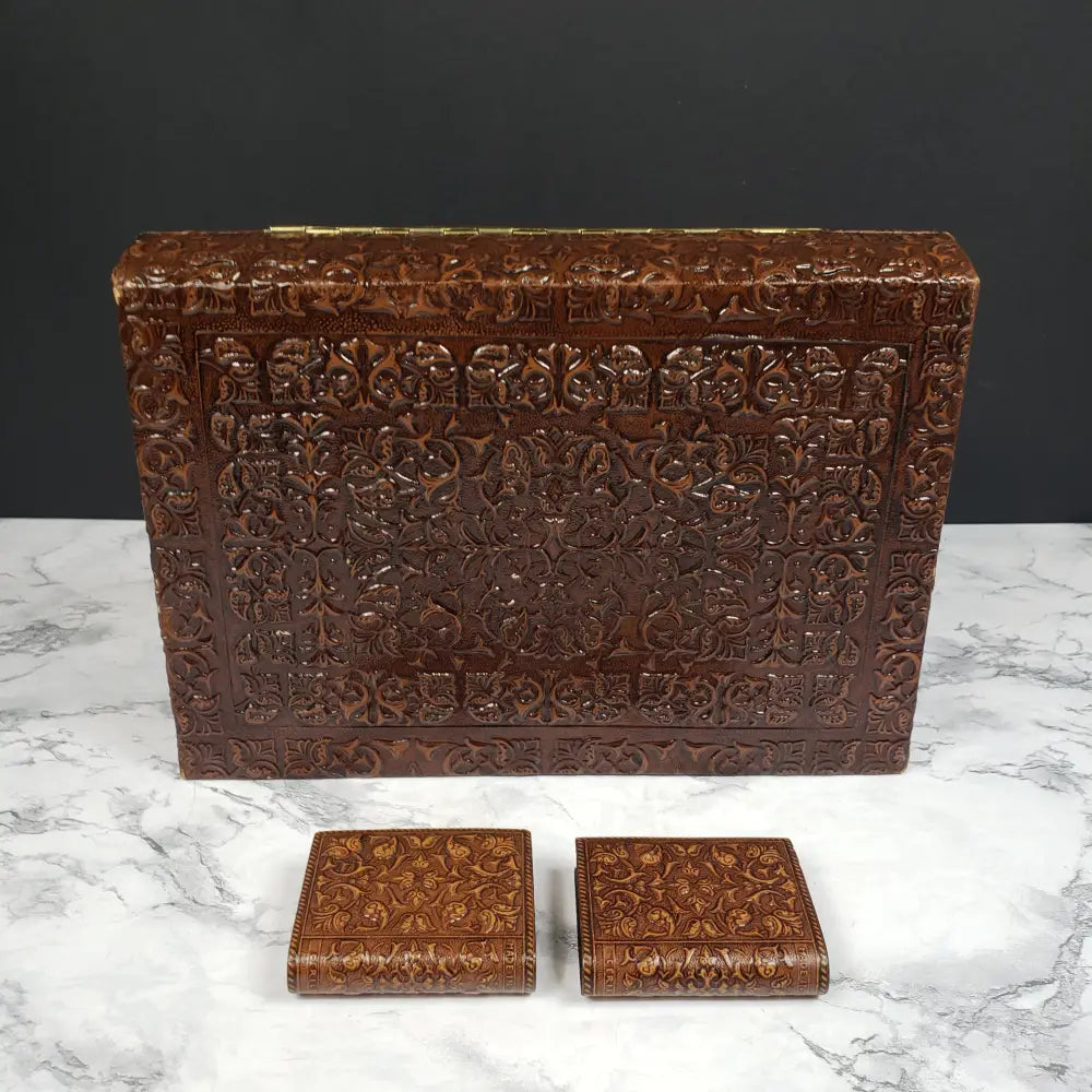 Humidor Box Embossed Don Quixote Madrid Spain Vintage