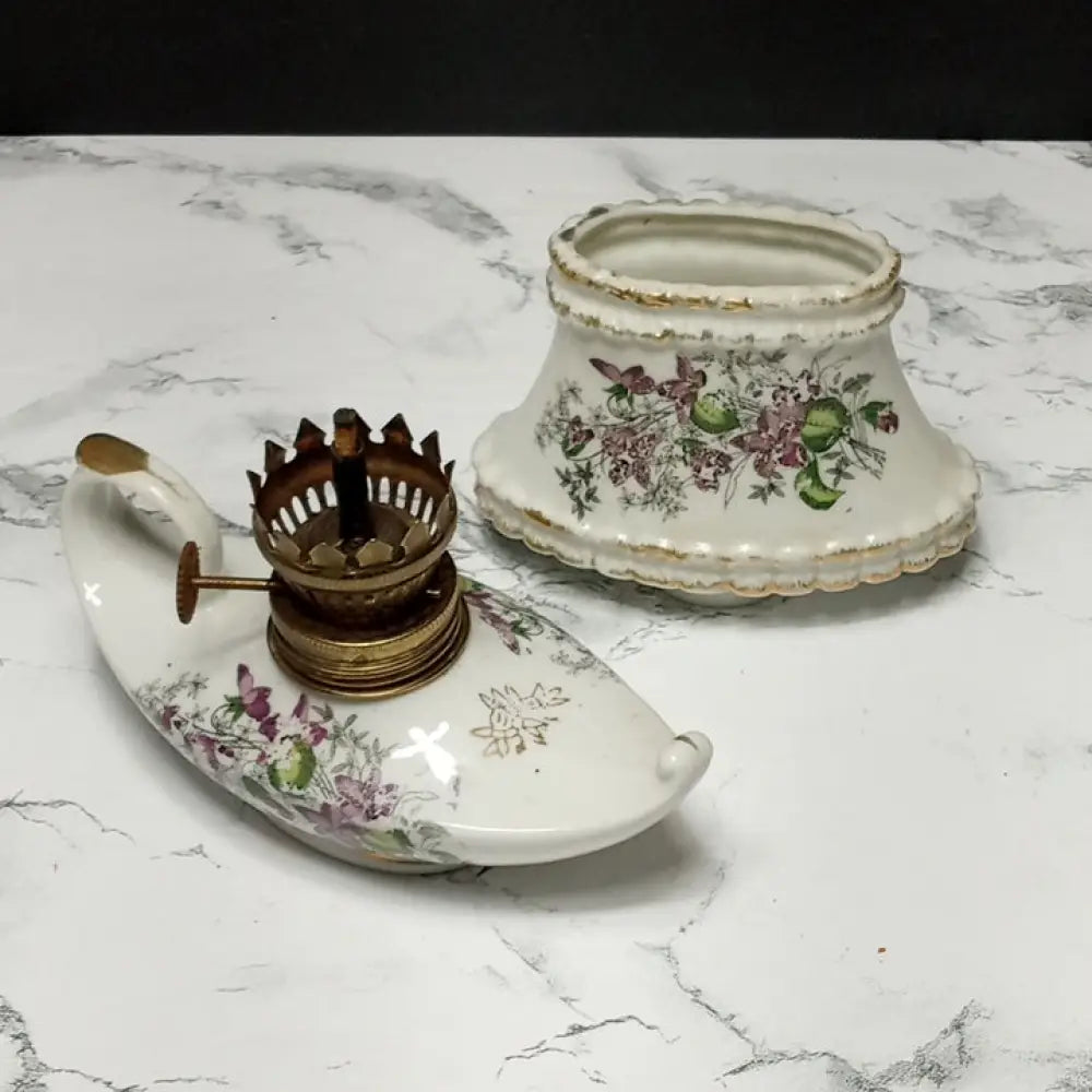Japanese Porcelain Oil Lamp ( Vintage ) Decor