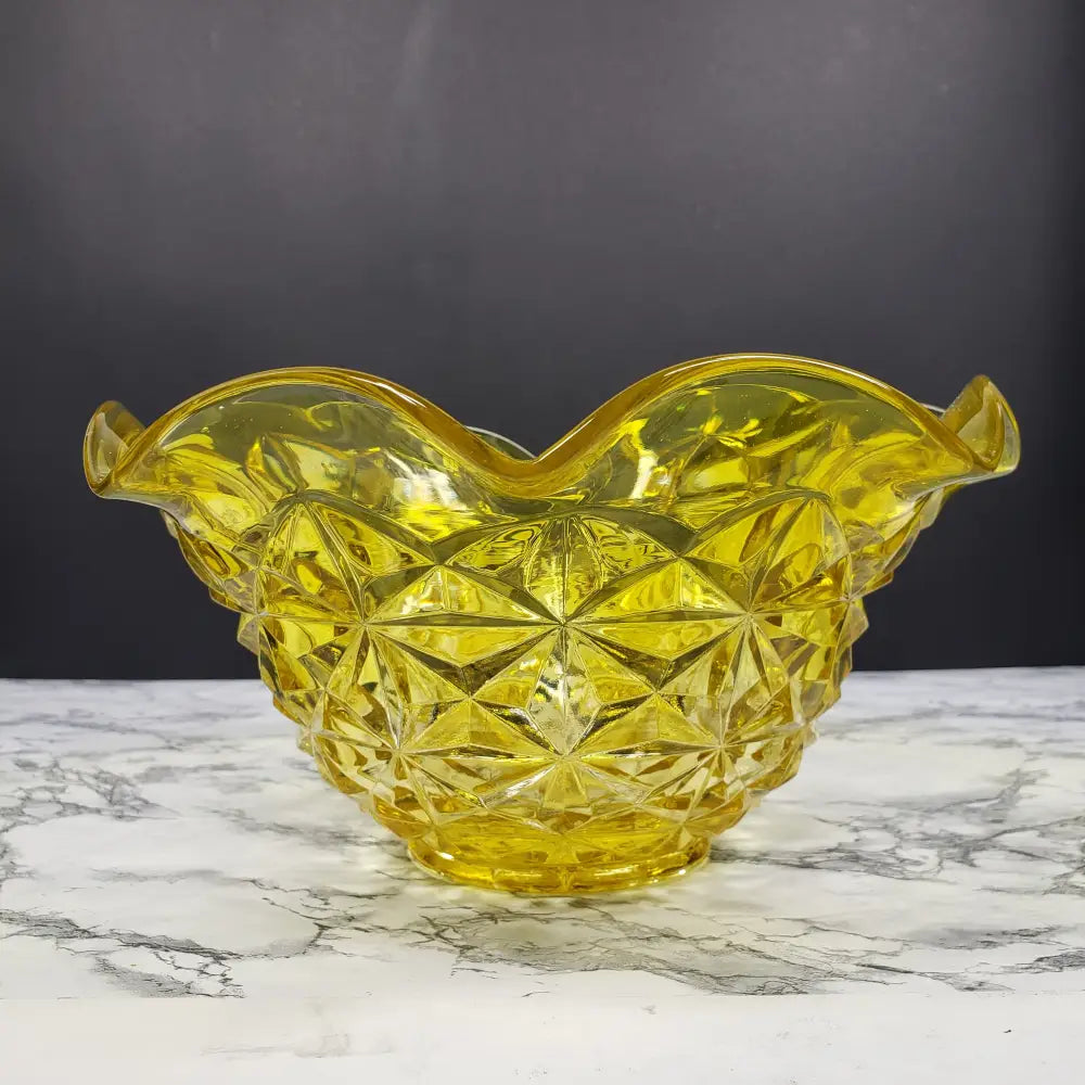 Le Smith Yellow Uv Reactive Large Centerpiece Bowl Vintage Collectibles