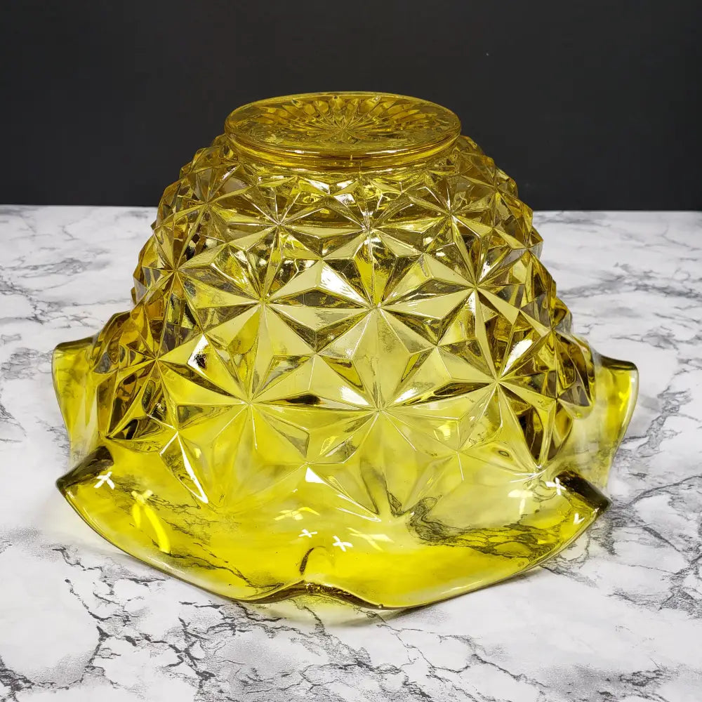 Le Smith Yellow Uv Reactive Large Centerpiece Bowl Vintage Collectibles