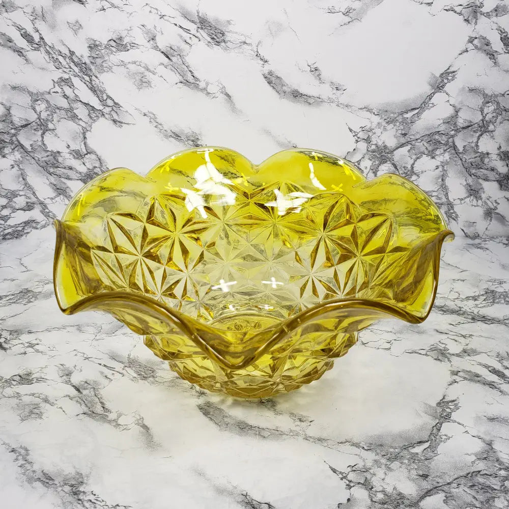 Le Smith Yellow Uv Reactive Large Centerpiece Bowl Vintage Collectibles