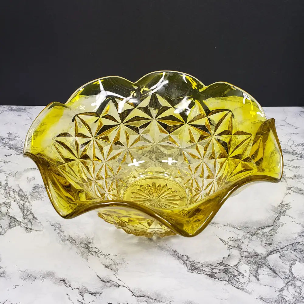 Le Smith Yellow Uv Reactive Large Centerpiece Bowl Vintage Collectibles