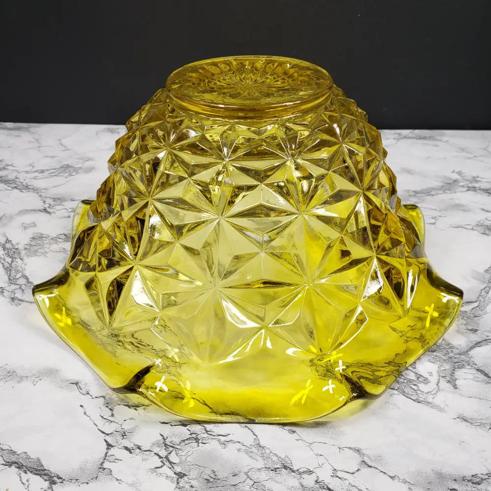 Le Smith Yellow Uv Reactive Large Centerpiece Bowl Vintage Collectibles