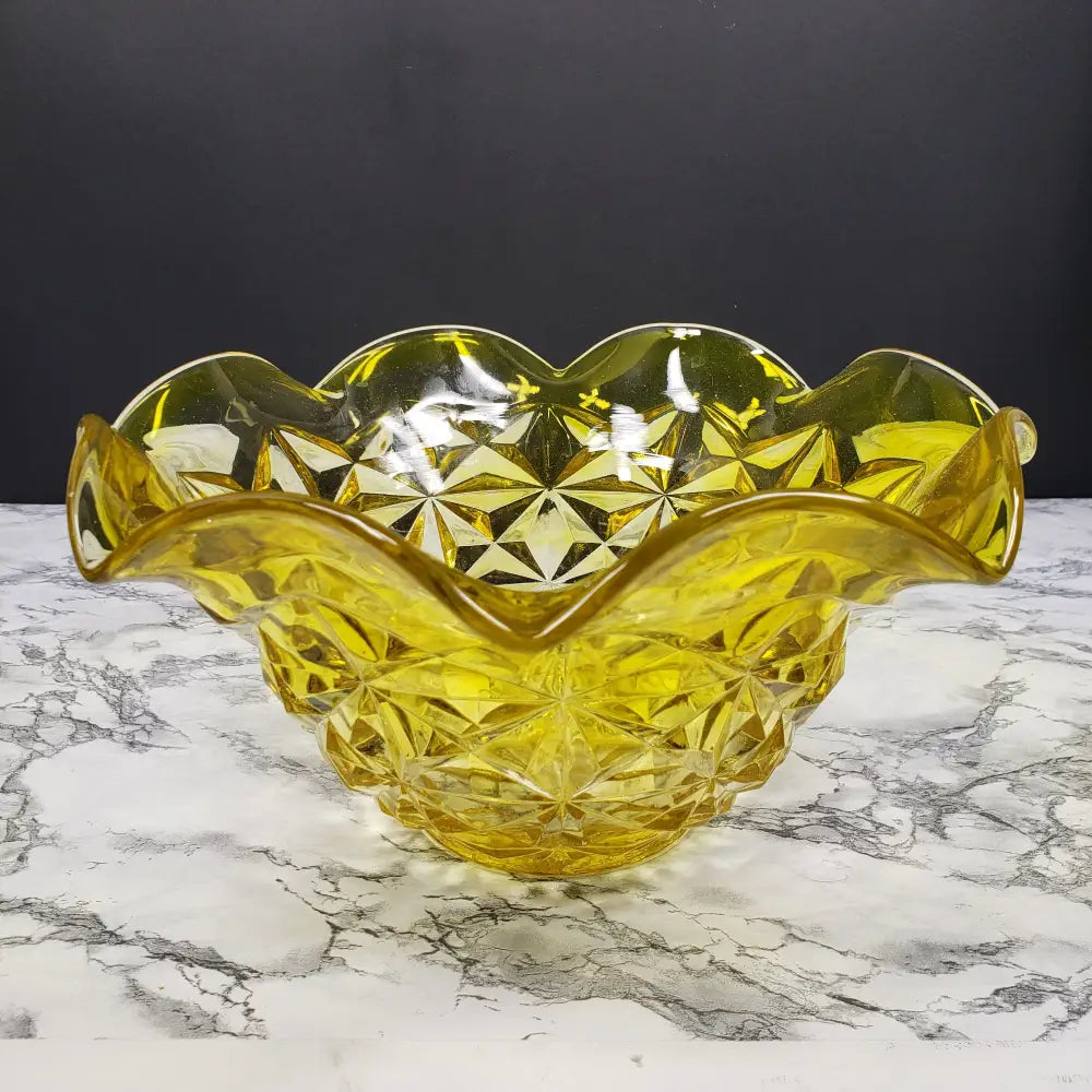 Le Smith Yellow Uv Reactive Large Centerpiece Bowl Vintage Collectibles