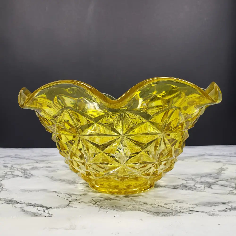 Le Smith Yellow Uv Reactive Large Centerpiece Bowl Vintage Collectibles