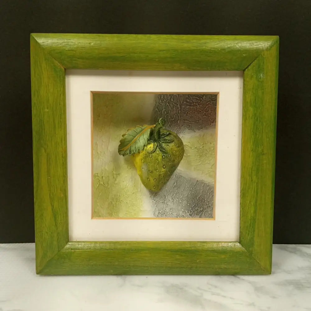 Retro Pear Strawberry Shadow Box Wall Decor ( Vintage)