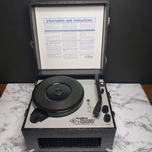 Record Player Portable Hamilton Electric Model 915 (Vintage) Decor