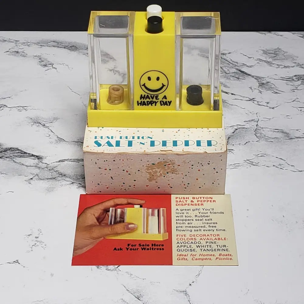 Smiley Face Push Button Salt & Pepper Shaker (Vintage)(NOS)