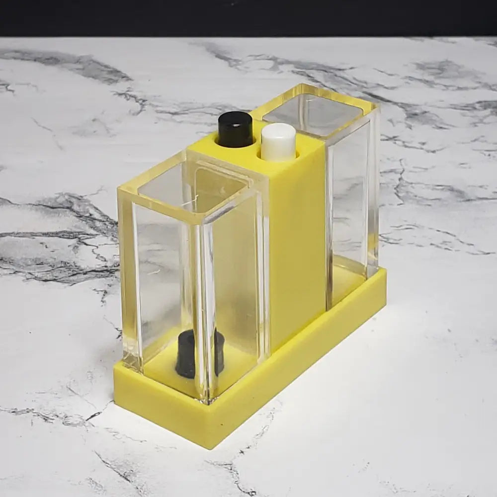 Smiley Face Push Button Salt & Pepper Shaker (Vintage)(NOS)