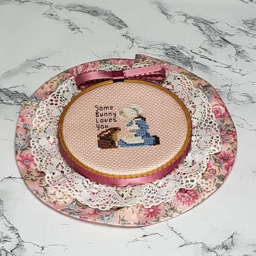 Small Handmade Needlepoint Vintage - Decor