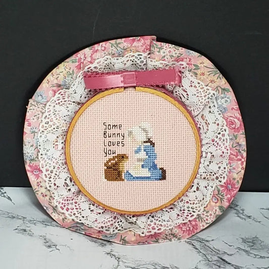 Small Handmade Needlepoint Vintage - Decor
