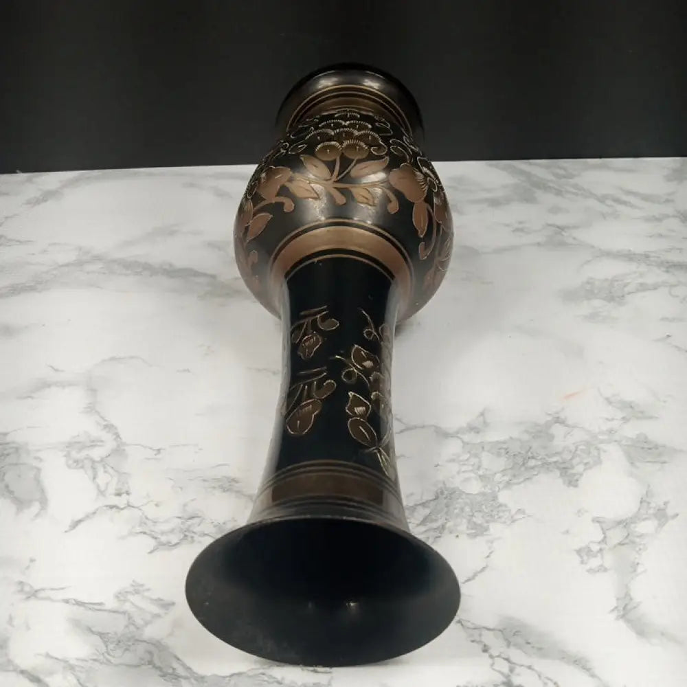 Hand Engraved Brass Vase ( Vintage ) Decor