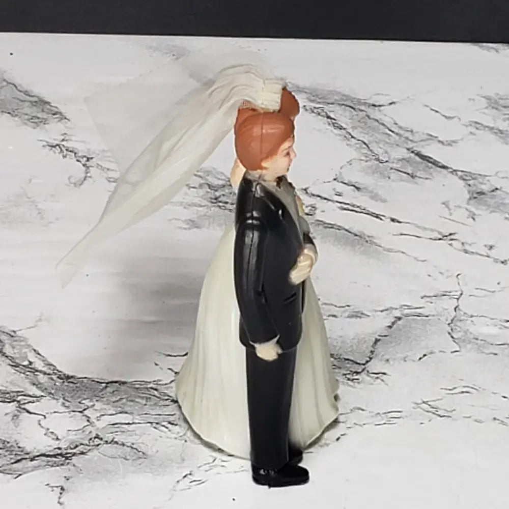 Wedding Cake Topper (Vintage) Decor